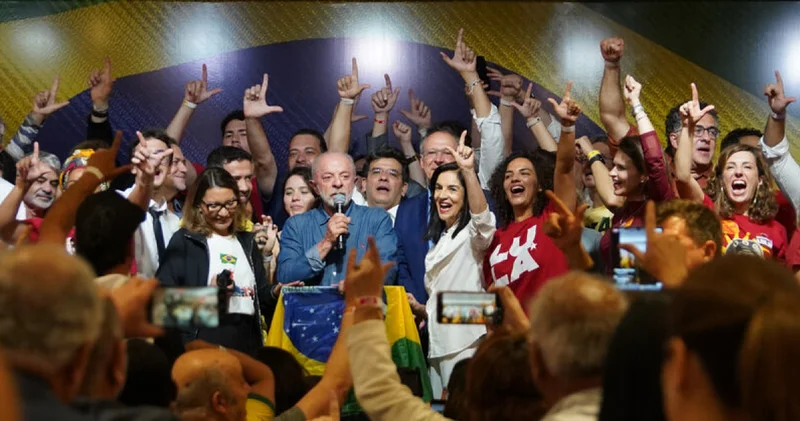 Brezilya da seçim yarışını Lula kazandı: Brezilya demokrasisini kurtardı Dış Haberler