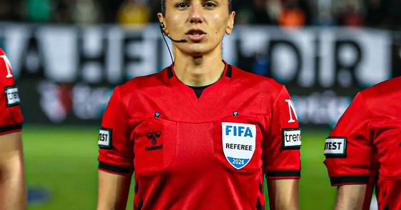 Süper Lig de de düdük çalan FIFA kokartlı hakeme Taylor dan olay ceza: Amatör maç yönetti