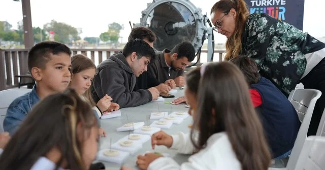 İzmir Kültür Yolu Festivali nin ikinci gününde renkli etkinlikler İzmir Son Dakika Haberleri Habertürk Yerel Haberler
