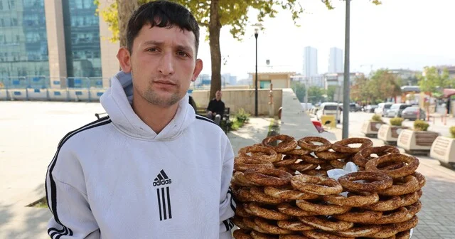 Simit tezgahına not bırakıp KPSS sınavına giren genç: Aldığı ücreti fazlasıyla içerisine bırakmışlardı Elazığ Haber Habertürk Yerel Haberler