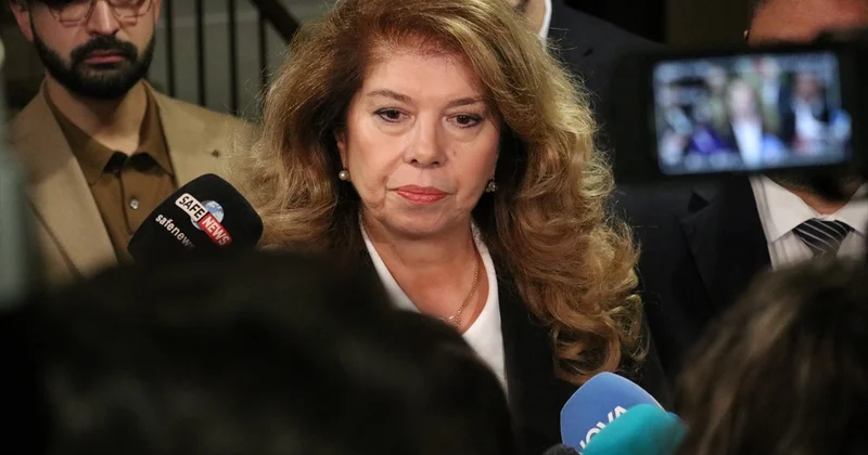 Bulgaristan da cumhurbaşkanlığı seçimi ikinci tura kaldı, Yotova ile Gyurov yarışacak