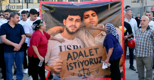 Kazada ölen 2 arkadaşın aileleri: Adalet eksiksiz tecelli etsin Adana Haber Habertürk Yerel Haberler