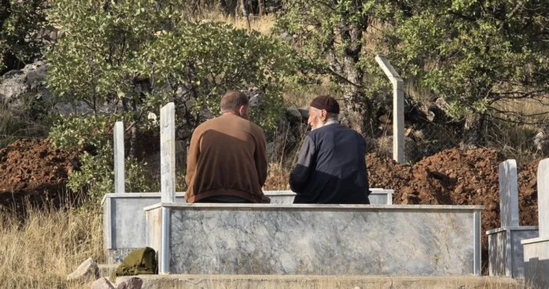 SON DAKİKA HABERİ: Eşi ve kendisi için mezar kazdırdı Adıyaman haberleri Son dakika haberleri