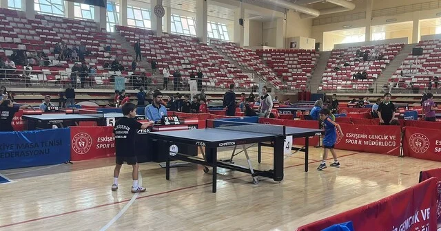 Masa Tenisi Minikler Milli Takım Seçmeleri Eskişehir de yapılıyor Türkiye nin dört bir yanından gelen 130 sporcu milli takıma girebilmek için kıyasıya mücadele ediyor Eskişehir Son Dakika Haberleri Habertürk Yerel Haberler