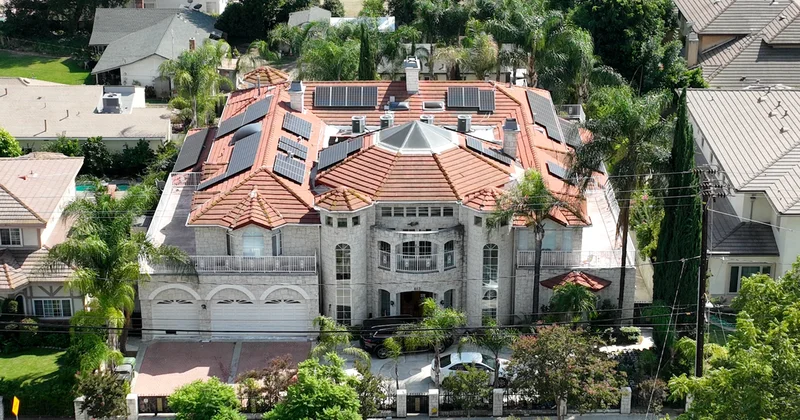 California da korku evi davasında çift, 14 çocuğa istismardan yargılanıyor