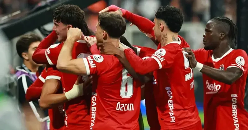 Beşiktaş evinde 10 maçtır kaybetmiyor; 5 maçlık galibiyet serisi Fanatik Gazetesi Beşiktaş (BJK) Haberleri Spor