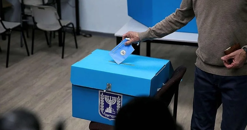 İsrail de anketler seçim sonrası muhtemel üç senaryoya işaret ediyor