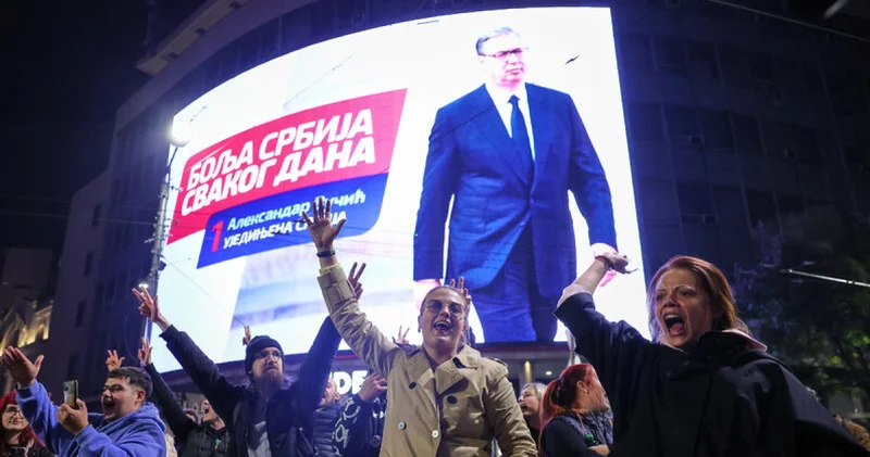 Sırbistan da tarihi seçim: 12 yıllık Vucic dönemi sona erdi, Vucic yenilgiyi kabul etti Dış Haberler