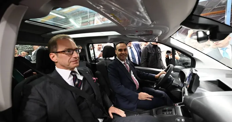 Bakan Kacır direksiyona geçti: 300 milyon dolarlık dev yatırım: K9 Projesi resmen başladı!