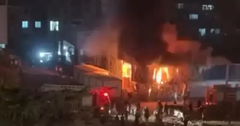 Hatay da işçilerin kaldığı konteynerde yangın