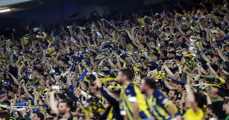 Fenerbahçe den derbi öncesi taraftarına jest! Tribünde dağıtılacak Sözcü Gazetesi