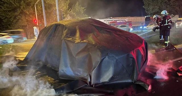 Elektrikli araç yangınlarına karşı Aydın itfaiyesinden özel donanım İtfaiye ekiplerinden Tesla yangınında battaniyeli ve termal takipli müdahale Aydın Haber Habertürk Yerel Haberler