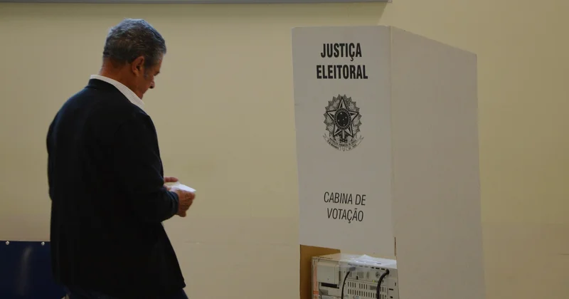 Brezilya sandıkta: Lula, Bolsonaro karşısında yüzde 51,38 ile önde