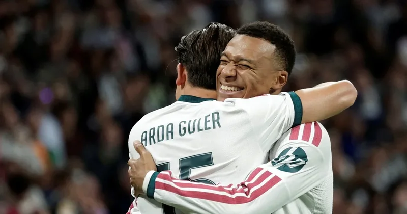 Real Madrid, Barcelona yı 87 de devirdi! Arda Güler, 90+ da çıktı