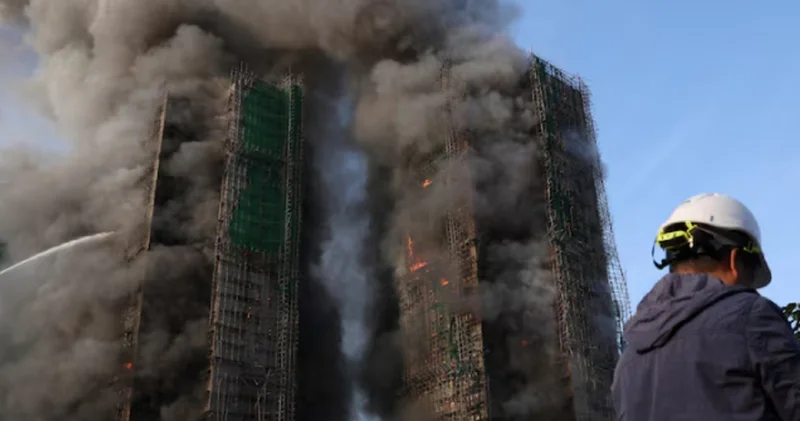 Hong Kong da yangın faciası: 2 bin daireli site yanıyor Dış Haberler