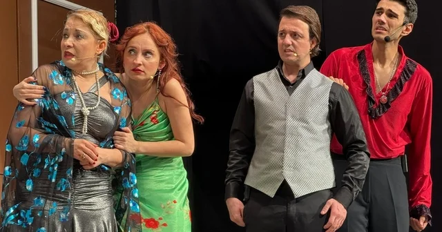 Efsane müzikal Hisseli Harikalar Kumpanyası na İzmir de yoğun ilgi İzmir Haberleri