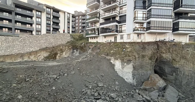 İnşaat alanında toprak kayması: 70 kişi evlerinden tahliye edildi Bartın Haberleri