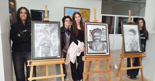 Genç ressamlar Gazzeli çocukların acısını resmetti Bursa Haberleri