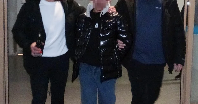 Alacak meselesi nedeniyle tartıştığı 2 kişiyi bıçaklayıp, teslim oldu Erzurum Haberleri