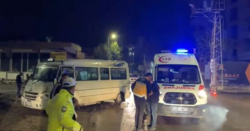 Yolcu minibüsü ile cip çarpıştı: 3 yaralı