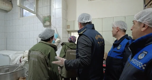 Gürsu zabıta ekipleri, gıda denetimleriyle göz açtırmıyor Bursa Haberleri