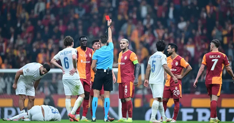 Ünlü yorumcu Sen şeref yoksunusun diyerek canlı yayında çıldırdı