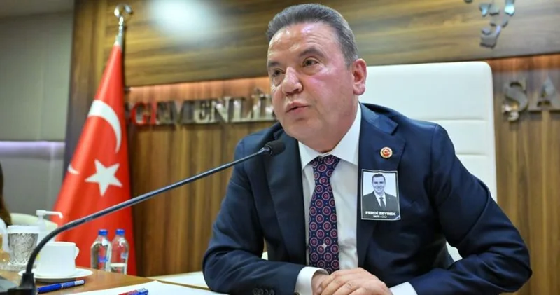 Muhittin Böcek acil olarak hastaneye götürüldü SON DAKİKA HABERİ