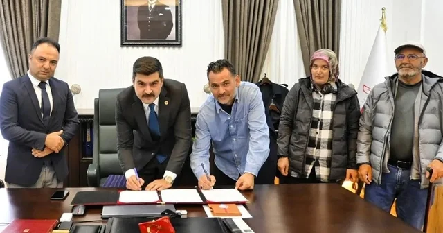 İki apartman dairesini öğrenciler için bağışladılar Sivas Haberleri