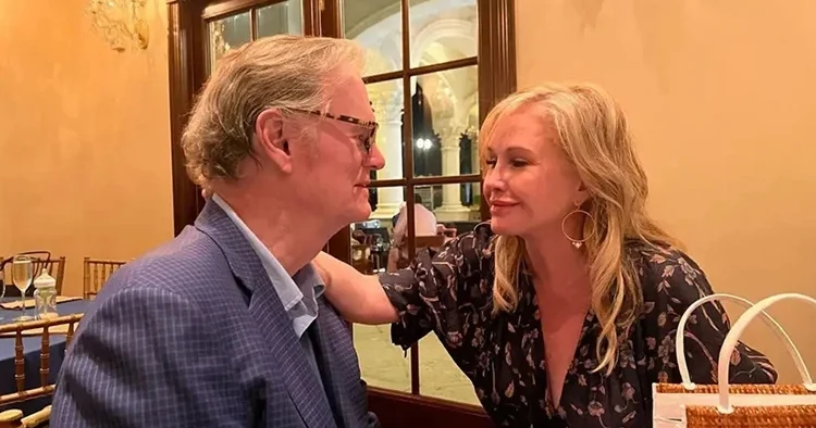 Sosyetik çift bir yastıkta 46 yılı devirdi