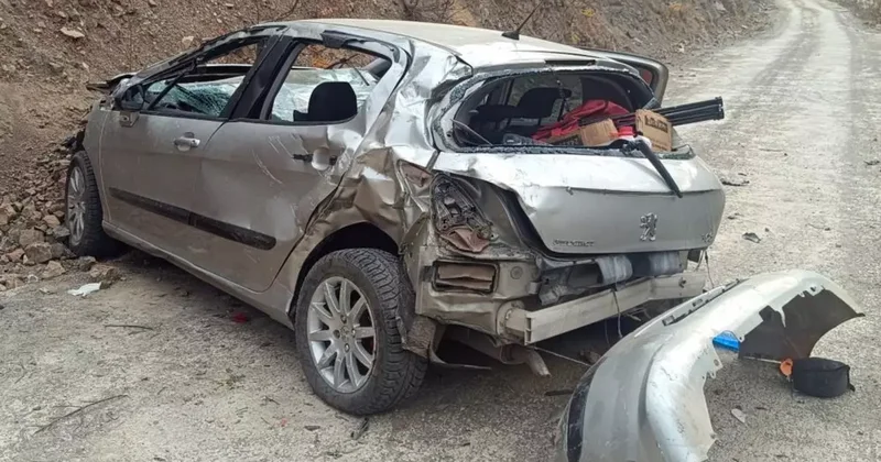Otomobil uçuruma yuvarlandı, kaza gün ağarınca ortaya çıktı: 1 ağır yaralı