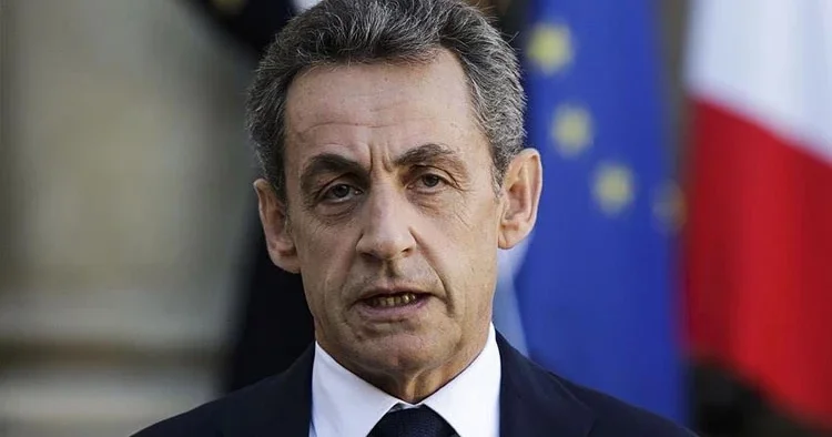 Sarkozy ye kötü haber: Cezası onandı