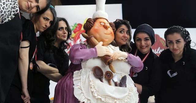 Şeker hamurundan 150 kiloluk heykel Antalya Haberleri