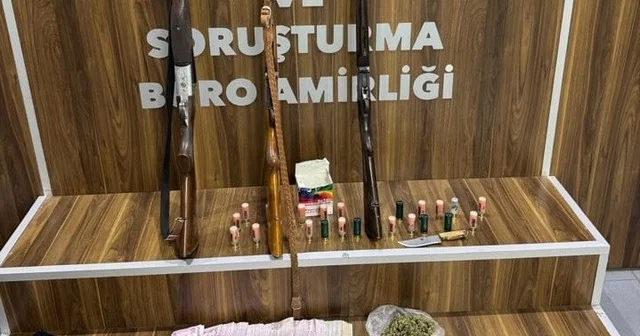 Hayvan damına uyuşturucu baskını: 2 si satıcı 3 şüpheli yakalandı İzmir Haberleri