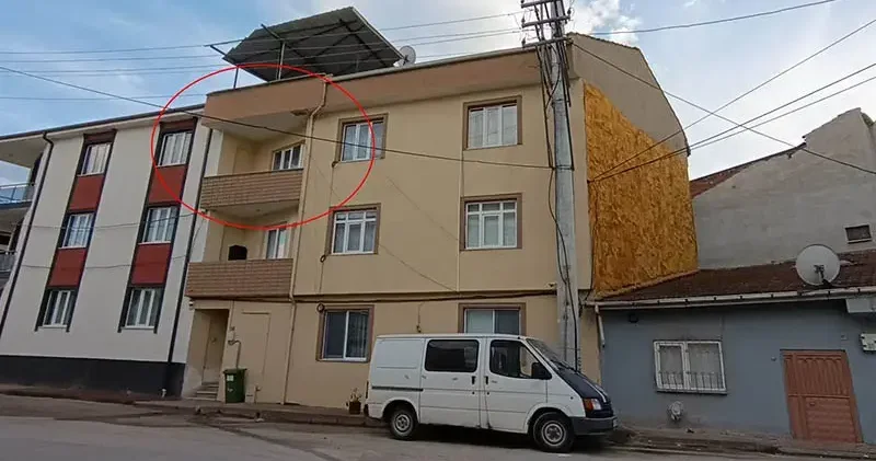 Balkonda oynarken düşen 2 yaşındaki Veysel ağır yaralandı