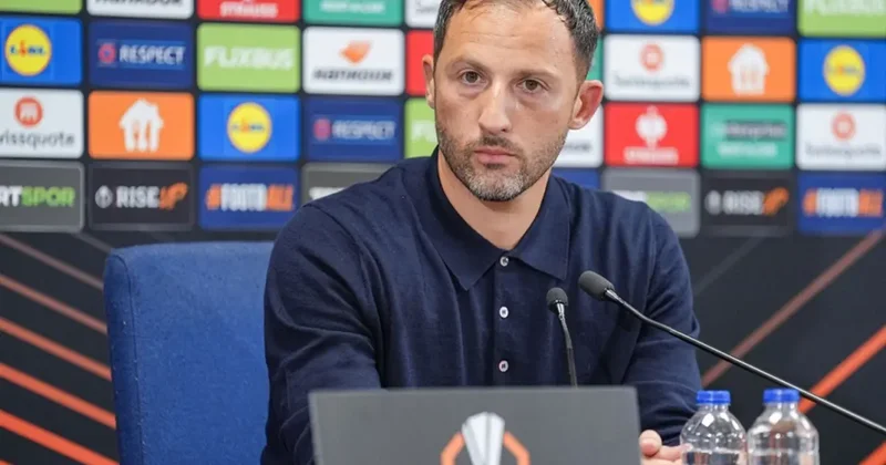 Domenico Tedesco, Ferencvaros maçının ilk 11 inde yapacağı sürprizi açıkladı