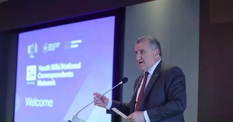 Bakan Bak: Gençlerin karar alma süreçlerine katılımı, ana önceliklerimizdendir