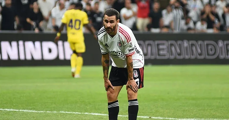 Rafa Silva, FIFA korkusuyla masada!