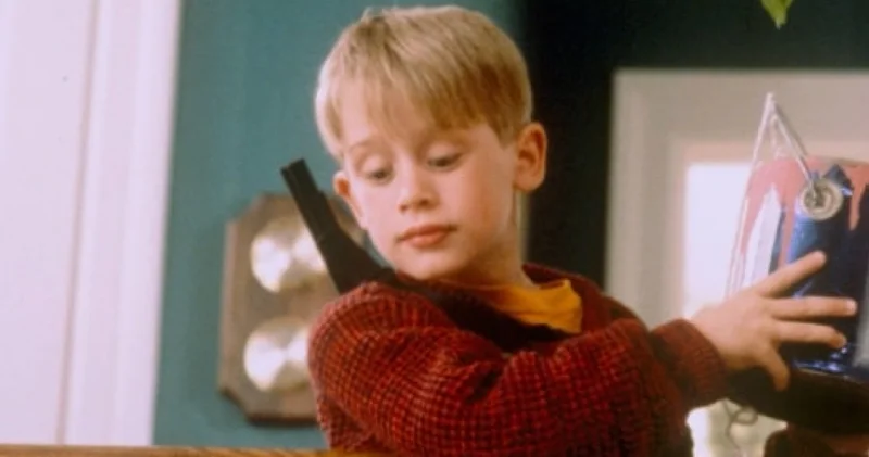 Yeni yıl ruhuna girmek için bu filmleri izleyebilirsiniz! İşte yılbaşı ile özdeşleşmiş 10 film!