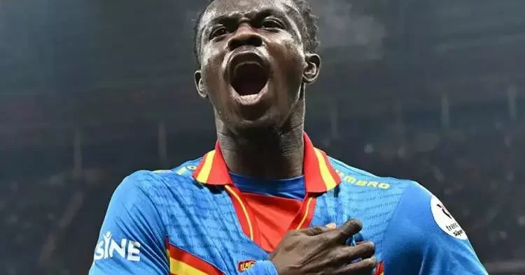 Süper Lig e bedava gelmişti! Galatasaray ın talip olduğu Dennis için yüksekten uçtular