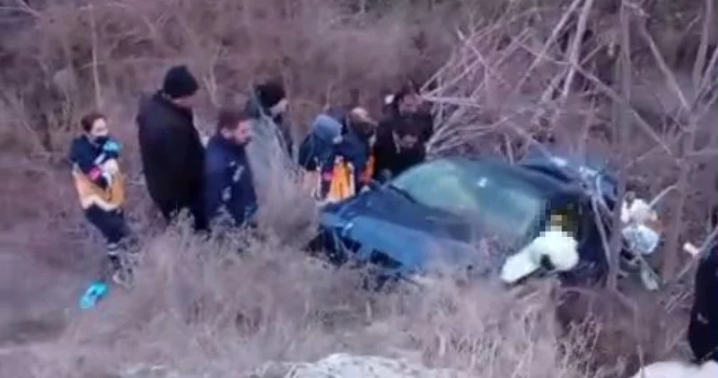 Anne, baba ve 3 aylık bebek yaşamını yitirdi Son dakika haberleri