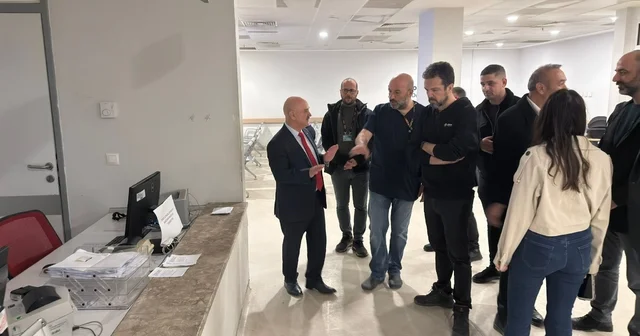 Rektör Sözbir, hastaneyi inceledi hastalarla sohbet etti Düzce Haberleri