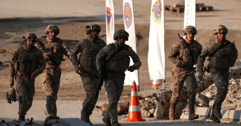 Jandarma’nın savaşçı ları nefes kesti: Foça’daki dev organizasyon tamamlandı