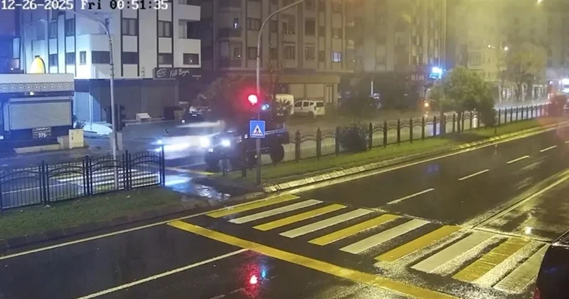 Arka koltuktan direksiyona geçti: Bir gencin ölümüne neden oldu! Sosyal medya bu görüntüleri konuşuyor