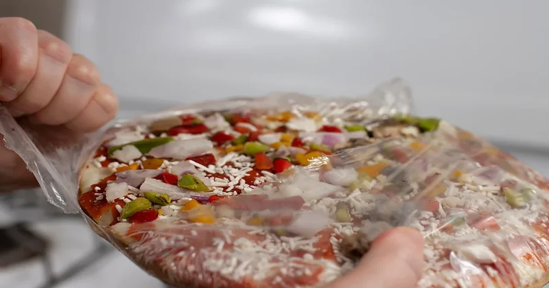 Dondurulmuş pizza yiyen herkese çağrı yapıldı Sözcü Gazetesi