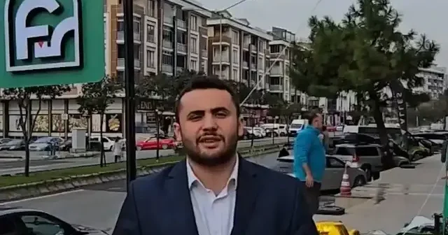 CHP li Beylikdüzü Belediyesi Gazze Market in açılışa özel astığı afişleri söküp attı VİDEO İZLE
