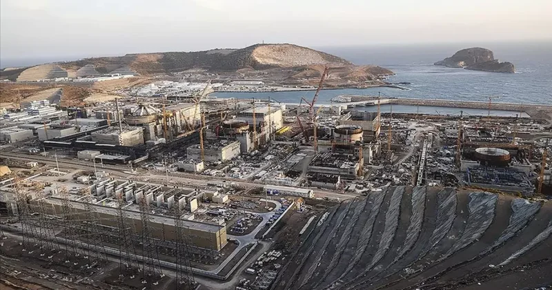 Bakan Bayraktar resmen duyurdu: 2026 da Akkuyu da ilk elektriği üreteceğiz!