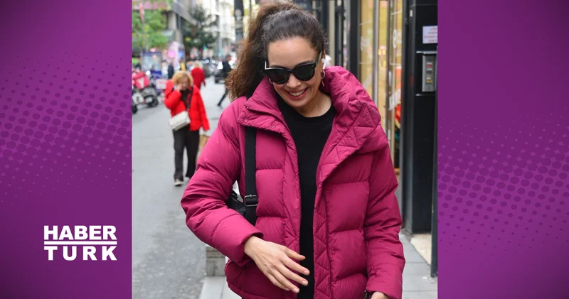 Azra Akın: Yeni yıla evde gireceğiz Magazin haberleri