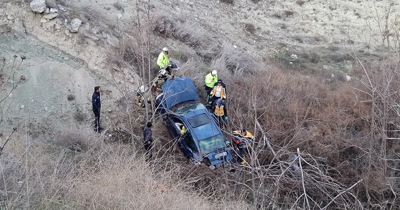 Ankara da devrilen otomobildeki 1 i iki aylık bebek 3 kişi hayatını kaybetti