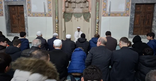 İstiklal Marşı nın yazarı Akif, Eskişehir de hatim duasıyla anıldı Eskişehir Haberleri