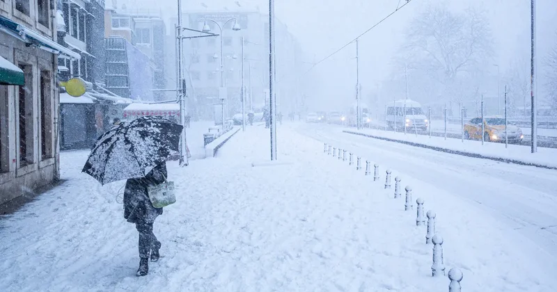 SON DAKİKA… İzlanda soğukları İstanbul’da! Meteoroloji ve İstanbul Valiliği peş peşe uyardı: İşte kar yağışının etkili olacağı ilçeler…